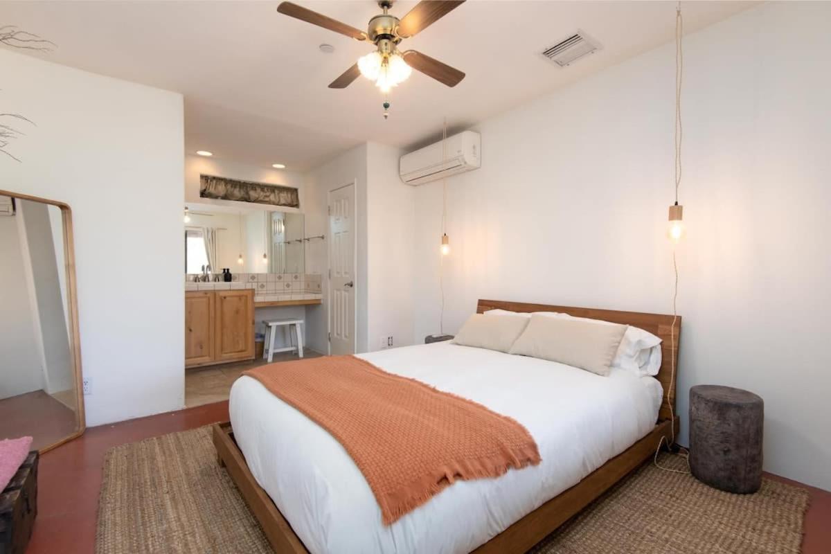 Renovated Lodge - Room 1 With Pool Access Joshua Tree Ngoại thất bức ảnh